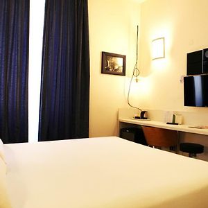 Economy Kamer met een King Size Bed
